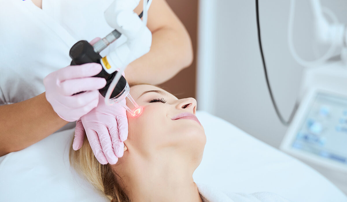 Laser CO2- Carboxy Therapy untuk Kulit Glowing dan Awet Muda